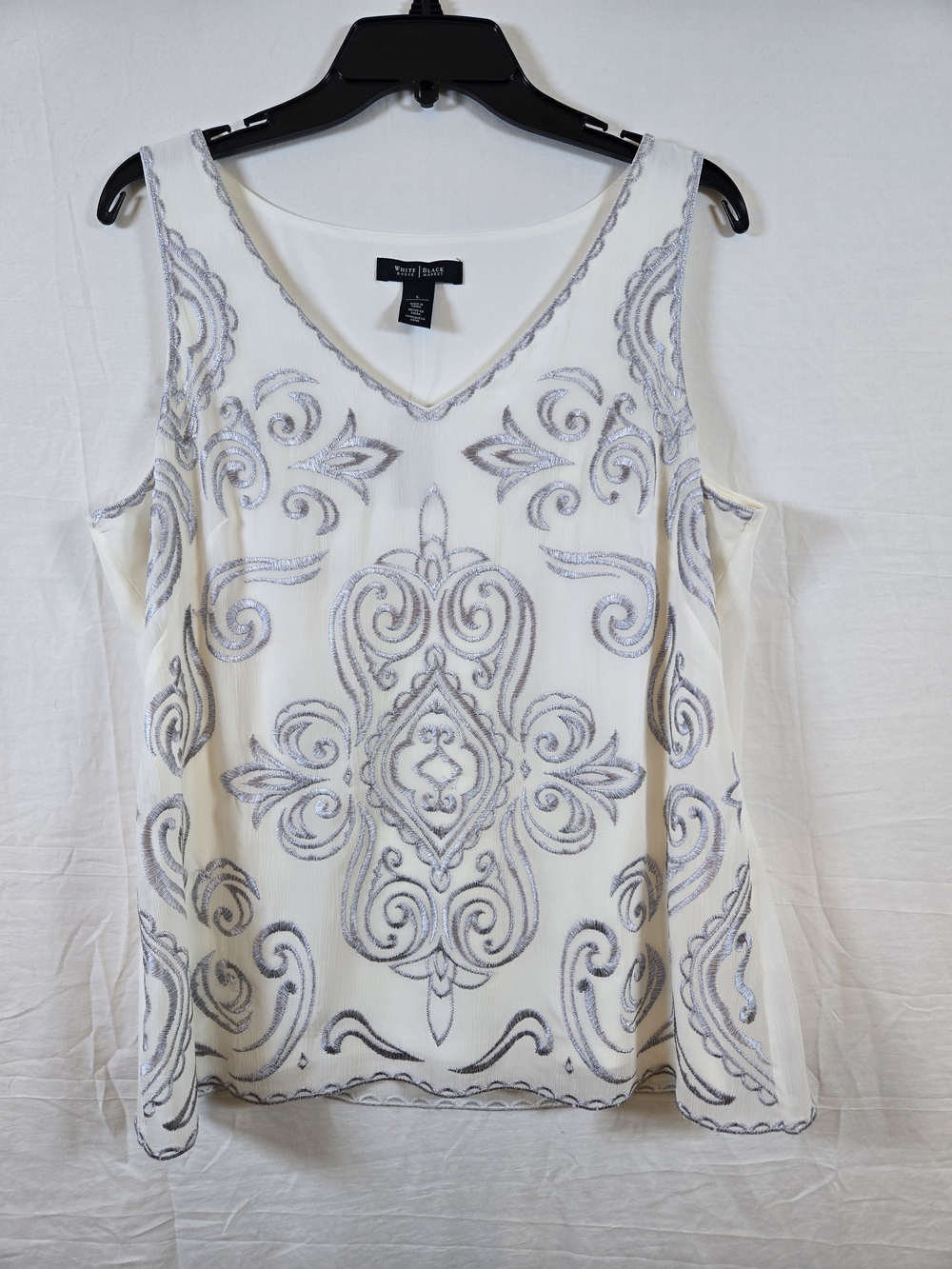 White House Black Market White V-Neck Embroidered Sleeveless Camisole